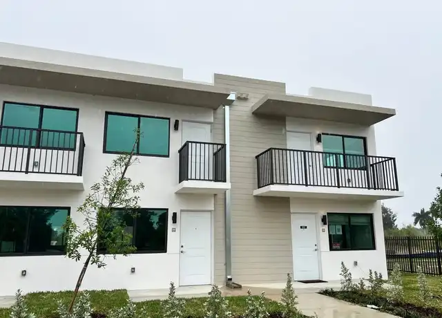 Property at 175 NW 160th St, Miami, FL, 33169, 2 beds, 2 baths, [object Object]