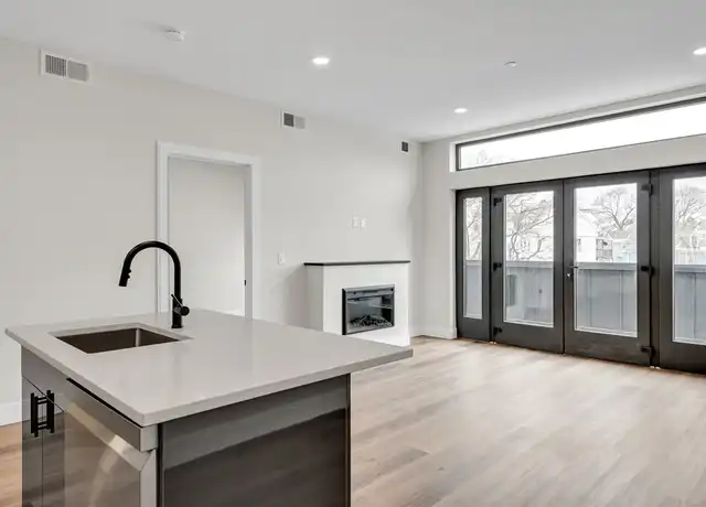 Property at 63 Belgrade Ave Unit 404, Boston, MA, 02131, 1 bed, 2 baths, [object Object]