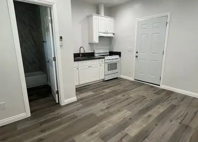 Property at 626 E 5th St Unit 14, Long Beach, CA, 90802, 0 beds, 1 bath, [object Object]