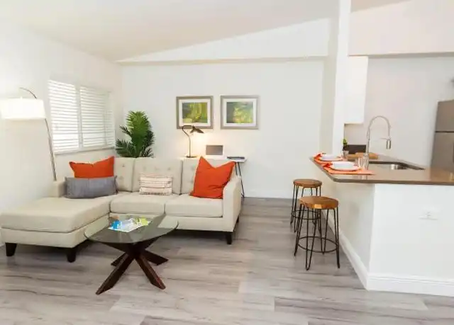 Property at 790 Harbor Inn Dr, Coral Springs, FL, 33071, 2 beds, 2 baths, [object Object]