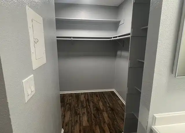 Property at 19306 Stillmore St, Canyon Country, CA, 91351, 1 bed, 1 bath, [object Object]