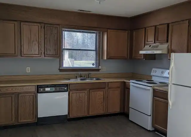 Property at 1512 Forest Knolls Cir SE, Winston-Salem, NC, 27101, 1 bed, 1 bath, [object Object]