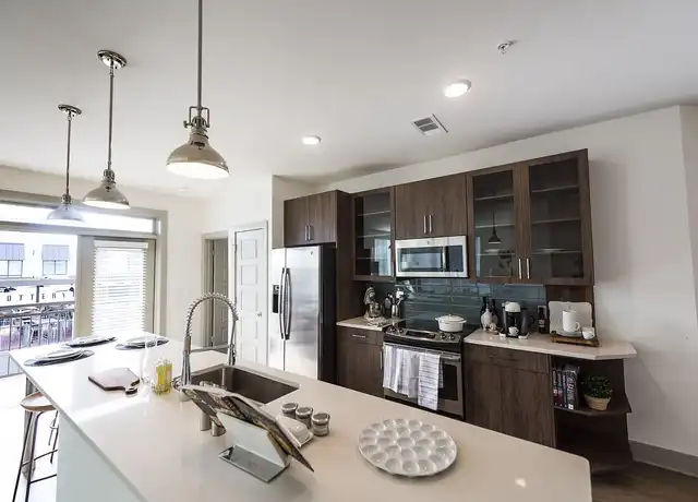 Property at Veranda at Avalon - 7165 Avalon Blvd, Alpharetta, GA, 30009, 1-2 bed, 1-2 bath, [object Object]