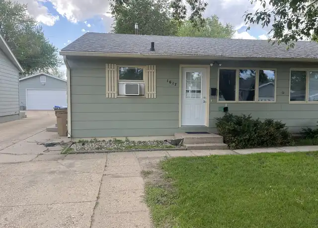 Property at 1617 1st St SE, Minot, ND, 58701, 2 beds, 1 bath, [object Object]