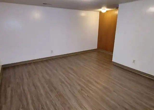 Property at 6214 Oliver Ave S Unit 4, Richfield, MN, 55423, 2 beds, 1 bath, [object Object]