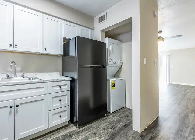 Property at CasaDova Apartments - 4000 58th St N, Kenneth City, FL, 33709, 1-2 bed, 1 bath, [object Object]