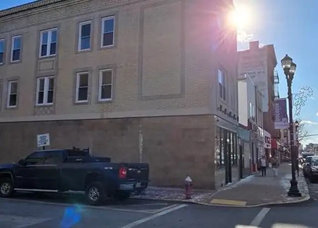 Property at 5222 Bergenline Ave, West New York, NJ, 07093, 3 beds, 1 bath, [object Object]