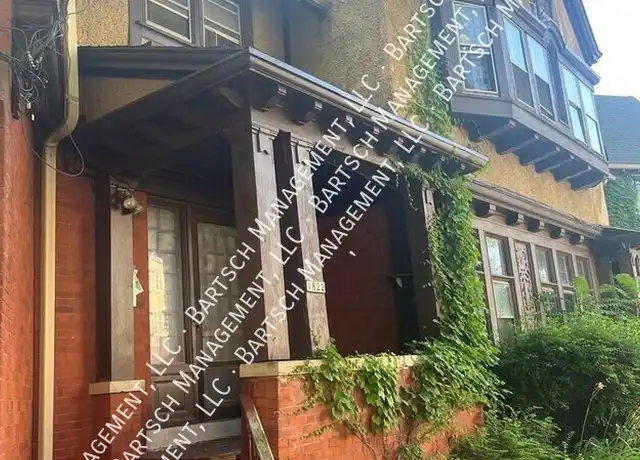 Property at 1822 N Cambridge Ave, Milwaukee, WI, 53202, 1 bed, 1 bath, [object Object]