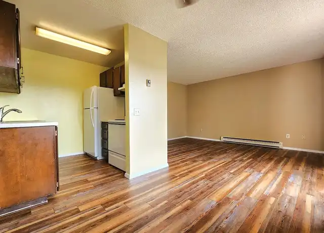 Property at Alpha Park Apartments - 14535 C St S, Tacoma, WA, 98444, 1-2 bed, 1 bath, [object Object]
