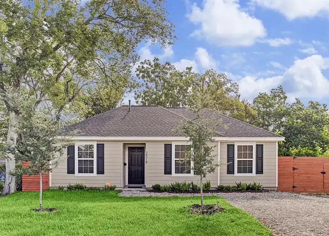 Property at 2518 Staples St, Houston, TX, 77026, 3 beds, 2 baths, [object Object]