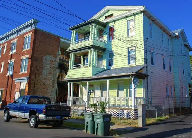 Property at 442 Carroll Ave Unit 2, Bridgeport, CT, 06607, 3 beds, 1 bath, [object Object]