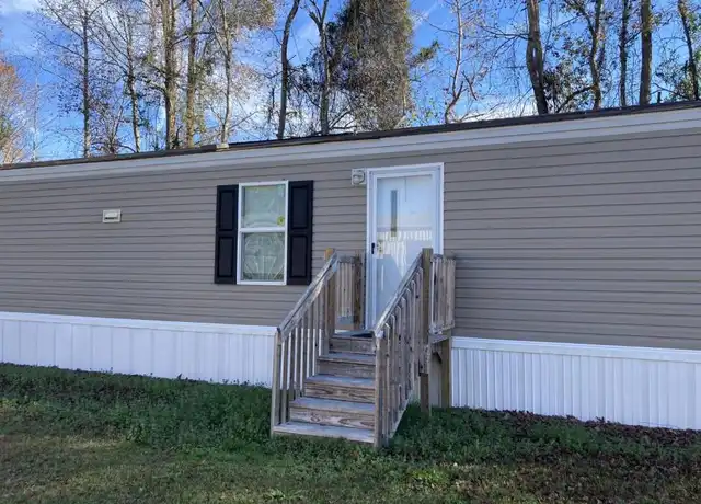 Property at 2209 E Effingham Rd Unit C8, Effingham, SC, 29541, 3 beds, 2 baths, [object Object]