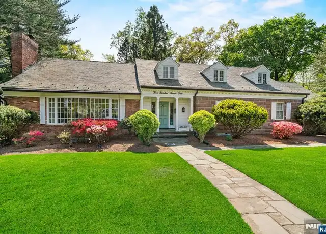 Property at 328 E Ridgewood Ave, Galloway, NJ, 08205, 5 beds, 4.5 baths, [object Object]