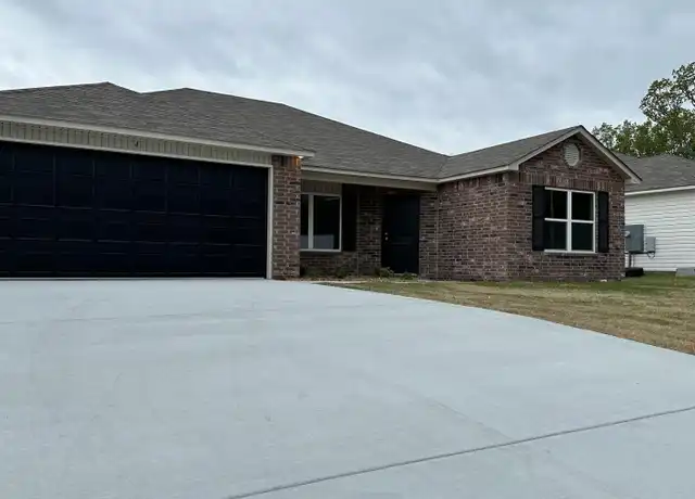 Property at 4 Curly Leaf Ln, Conway, AR, 72032, 4 beds, 2 baths, [object Object]
