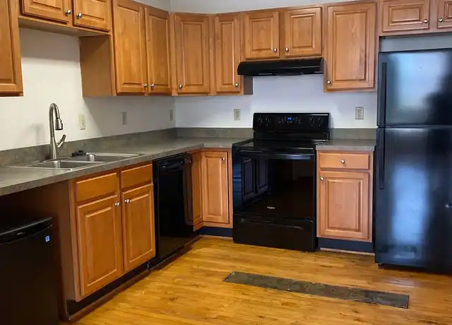 Property at 1004 Baltimore Ave Unit 303, Kansas City, MO, 64105, 1 bed, 1 bath, [object Object]