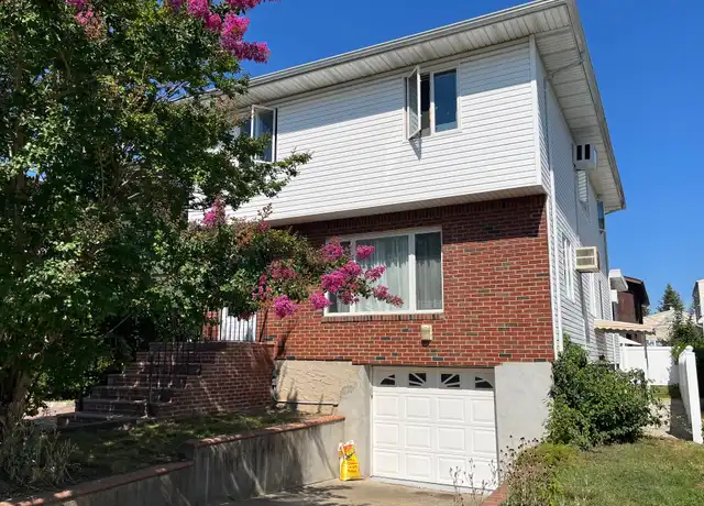 Property at 12 Hickory Rd Unit A, Port Washington, NY, 11050, 2 beds, 3 baths, [object Object]