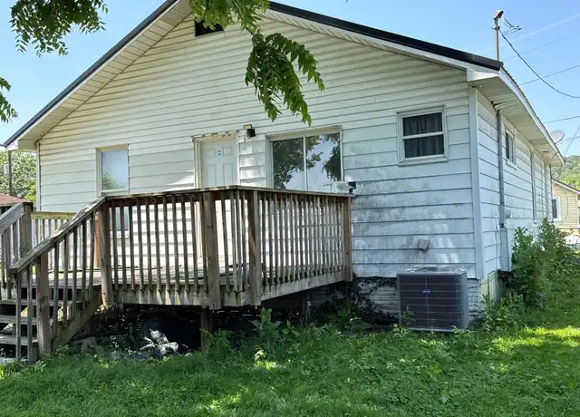 Property at 426 21st St W, Charleston, WV, 25387, 3 beds, 1 bath, [object Object]