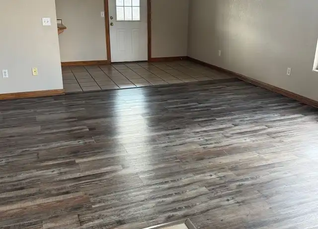 Property at 1925 Maple Tree Ln Unit 1925, Bolivar, MO, 65613, 2 beds, 2 baths, [object Object]