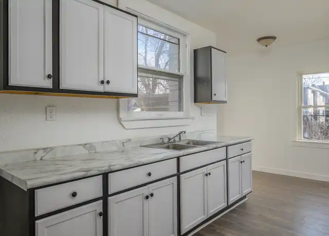 Property at 3854 Drexel Dr, Toledo, OH, 43612, 5 beds, 1 bath, [object Object]