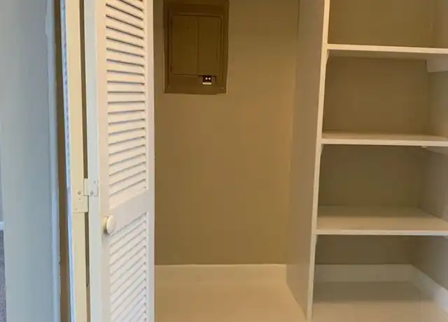 Property at 6491 Carefree Ln, Roanoke, VA, 24019, 1 bed, 1 bath, [object Object]