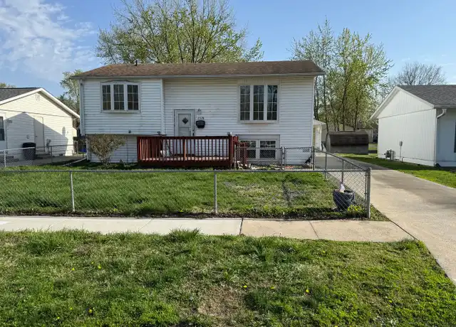 Property at 2328 Stokebridge Rd, Springfield, IL, 62702, 3 beds, 1 bath, [object Object]