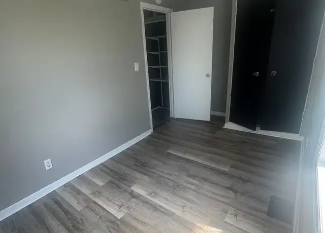 Property at 915 W Powers St Unit 2, Muncie, IN, 47305, 2 beds, 1 bath, [object Object]