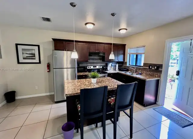 Property at 2015 Funston St, Hollywood, FL, 33020, 2 beds, 1 bath, [object Object]