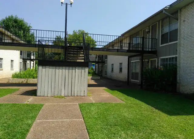 Property at Woodville Plaza - 2920 McDowell Road Ext, Jackson, MS, 39204, 1-3 bed, 1 bath, [object Object]