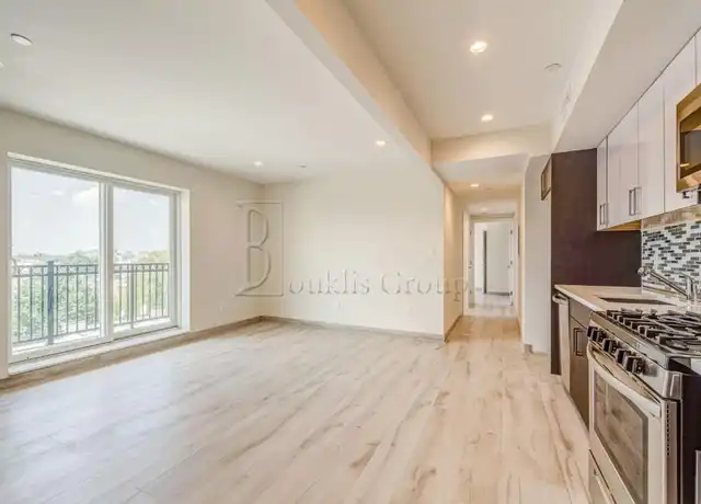 Property at 30-68 38th St Unit 4C, Astoria, NY, 11103, 2 beds, 1 bath, [object Object]