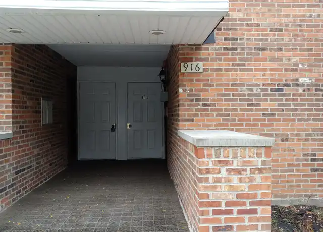 Property at 914 School St Unit 9, Lisle, IL, 60532, 1 bed, 1 bath, [object Object]