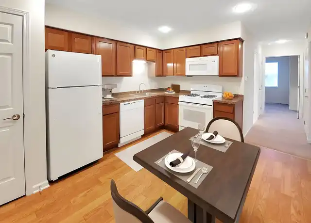 Property at 1A - 42 Haley Ln, Cheektowaga, NY, 14227, 2 beds, 1 bath, [object Object]