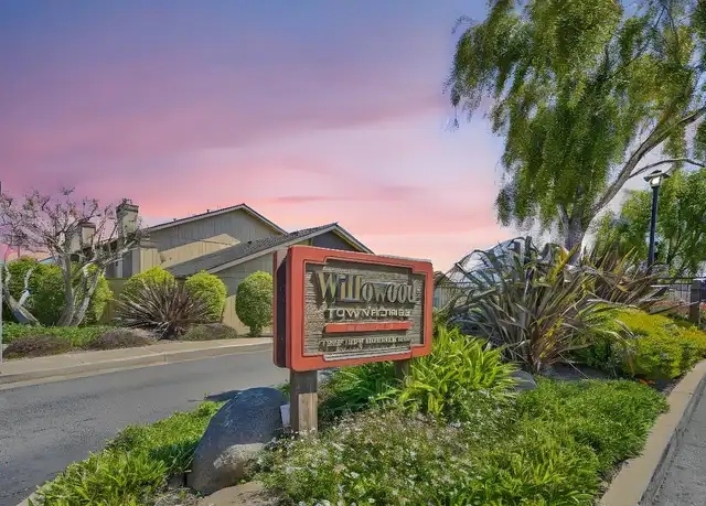 Property at 1884 Cherokee Dr #4, Salinas, CA, 93906, 3 beds, 2.5 baths, [object Object]