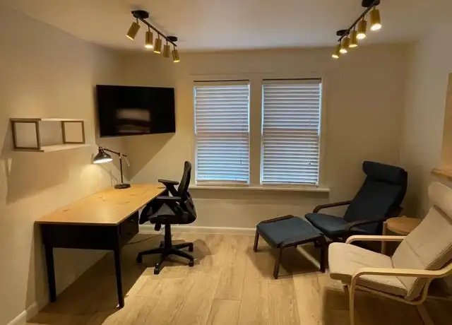 Property at 2515 N Harvey Ave, Oklahoma City, OK, 73103, 1 bed, 1 bath, [object Object]