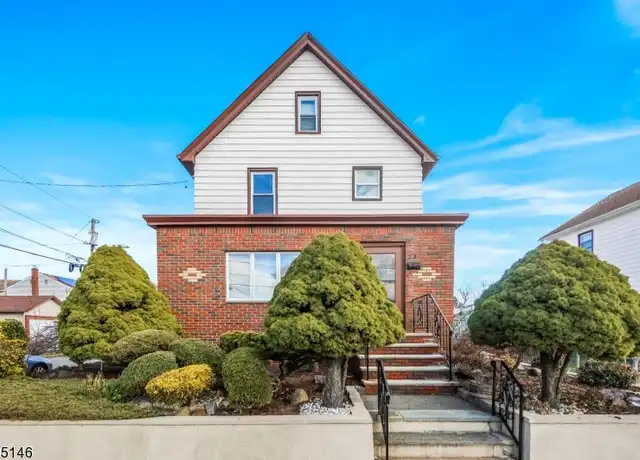 Property at 20 Jefferson Pl, Totowa, NJ, 07512, 3 beds, 2 baths, [object Object]