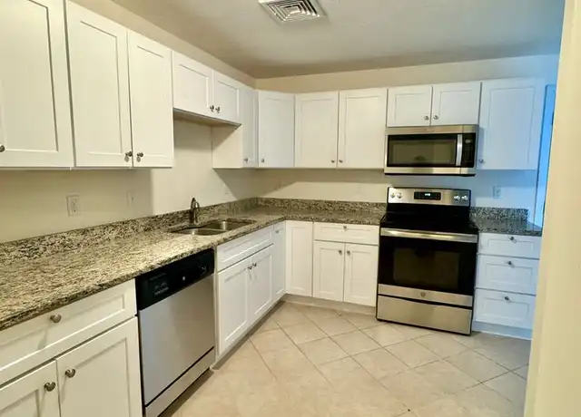 Property at 7 Rogers Way Unit 205-A, Lunenburg, MA, 01462, 2 beds, 1 bath, [object Object]