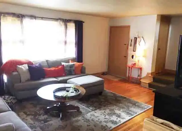 Property at 2102 E Howard Ave, Saint Francis, WI, 53235, 3 beds, 1.5 baths, [object Object]