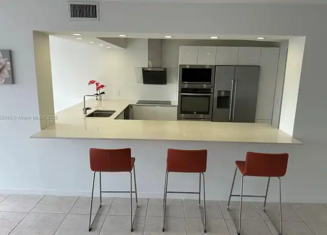 Property at 400 Leslie Dr #402, Hallandale Beach, FL, 33009, 1 bed, 1.5 baths, [object Object]