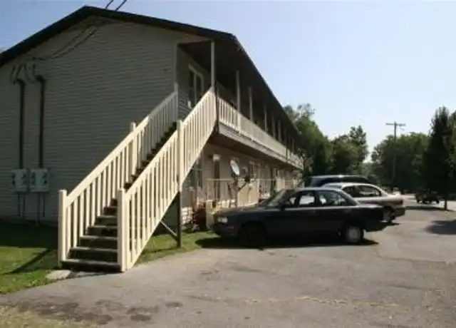 Property at 1410 E Lakeview Dr Unit 6, Johnson City, TN, 37601, 2 beds, 1 bath, [object Object]