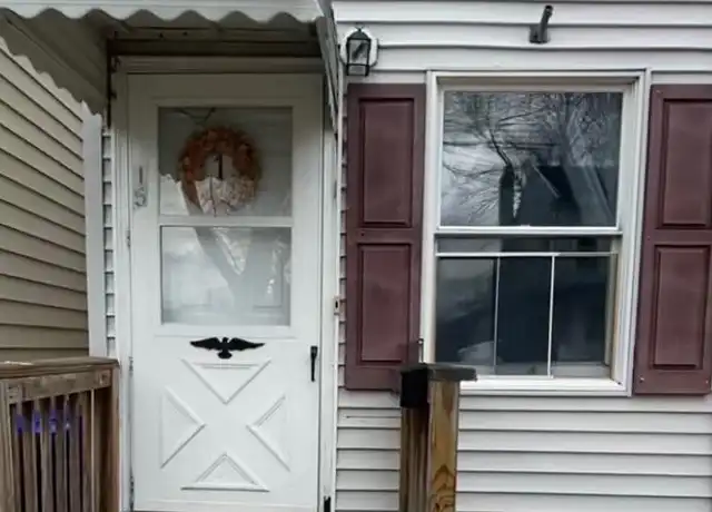 Property at 15 West St Unit 15, Bordentown, NJ, 08505, 2 beds, 1 bath, [object Object]