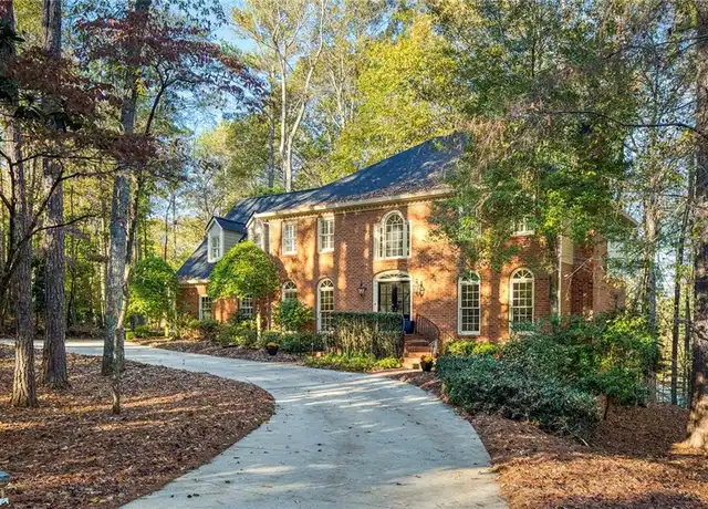 Property at 9925 Farmbrook Ln, Alpharetta, GA, 30022, 4 beds, 3 baths, [object Object]