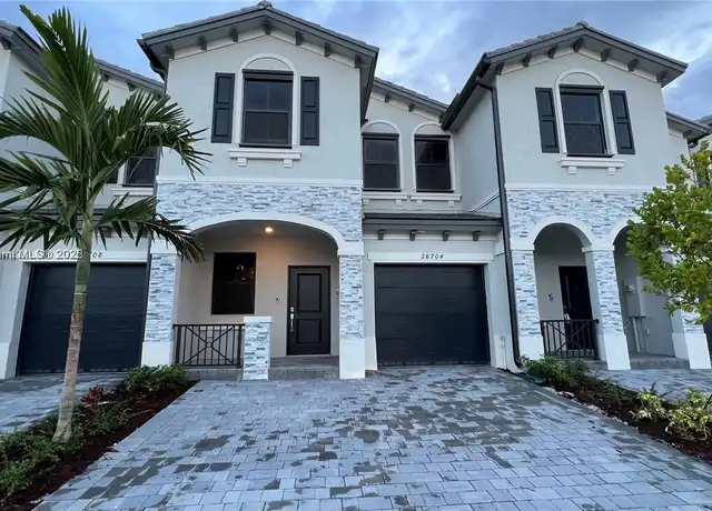 Property at 28704 SW 134th Ct, Homestead, FL, 33033, 3 beds, 2.5 baths, [object Object]