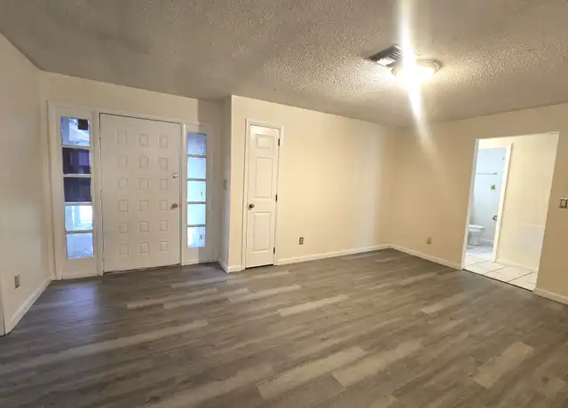 Property at 21364 Lincoln Rd, Brooksville, FL, 34601, 3 beds, 2 baths, [object Object]