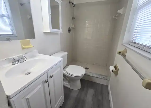 Property at 21364 Lincoln Rd, Brooksville, FL, 34601, 3 beds, 2 baths, [object Object]