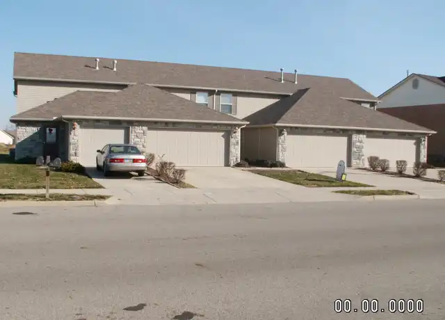 Property at 2345 Meadowpoint Dr, Troy, OH, 45373, 3 beds, 2.5 baths, [object Object]