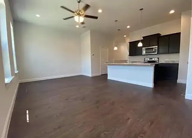 Property at 1937 Bel Air Dr, Arlington, TX, 76010, 2 beds, 3 baths, [object Object]