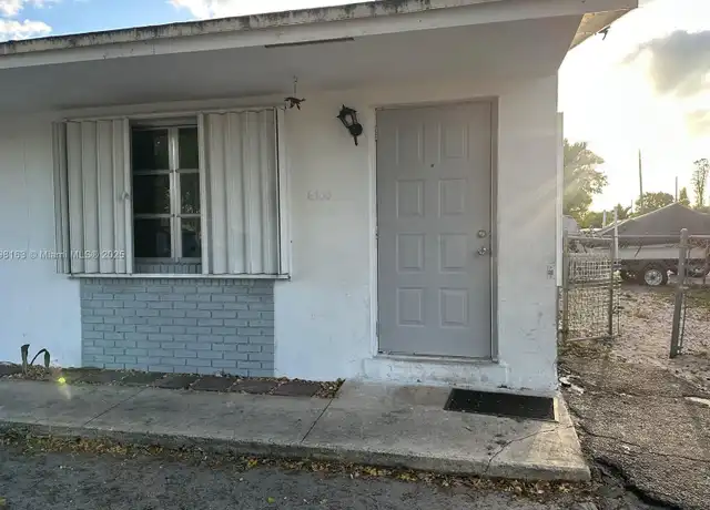 Property at 6300 Pierce St Unit 1-2, Hollywood, FL, 33024, 2 beds, 1 bath, [object Object]