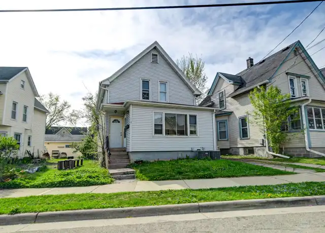 Property at 205 S Fair Oaks Ave Unit 1, Madison, WI, 53704, 3 beds, 1 bath, [object Object]