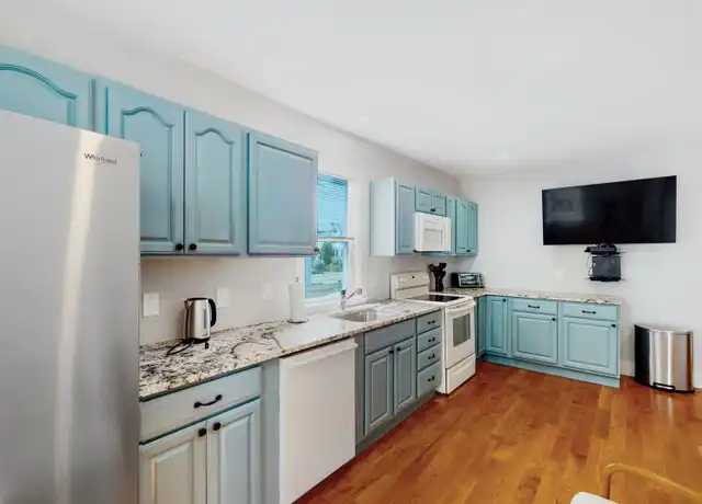 Property at 5 Chester Ave, Waltham, MA, 02453, 4 beds, 2 baths, [object Object]