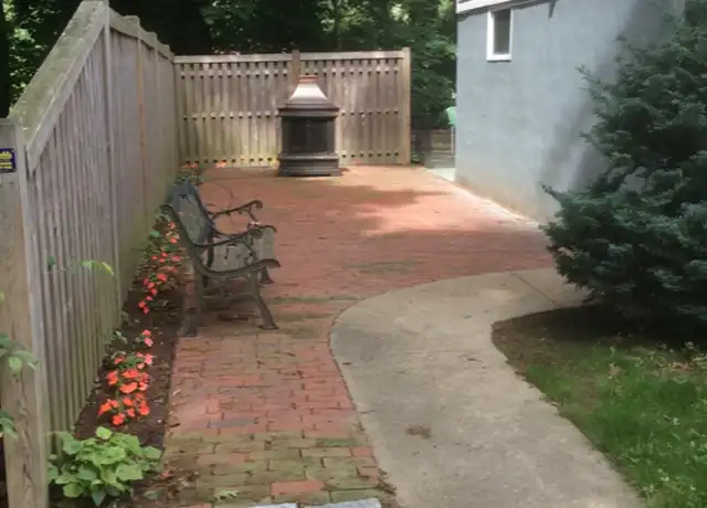 Property at 5 Orchard Pl, Stoneham, MA, 02180, 1 bed, 1 bath, [object Object]