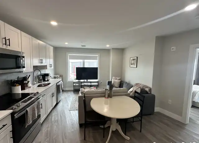 Property at 200 Old Colony Ave Unit 303, Boston, MA, 02127, 2 beds, 1 bath, [object Object]